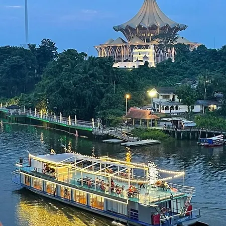 Muji Style Riverbank Suites Level 10 Kuching Exterior photo