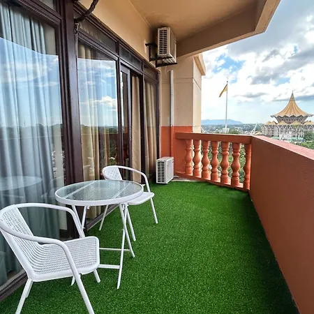 Muji Style Riverbank Suites Level 10 Kuching Exterior photo